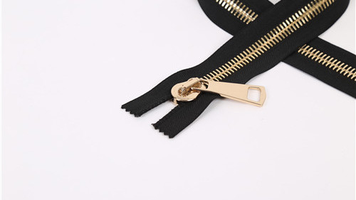 怎么判断拉链好坏 怎么判断拉链好坏