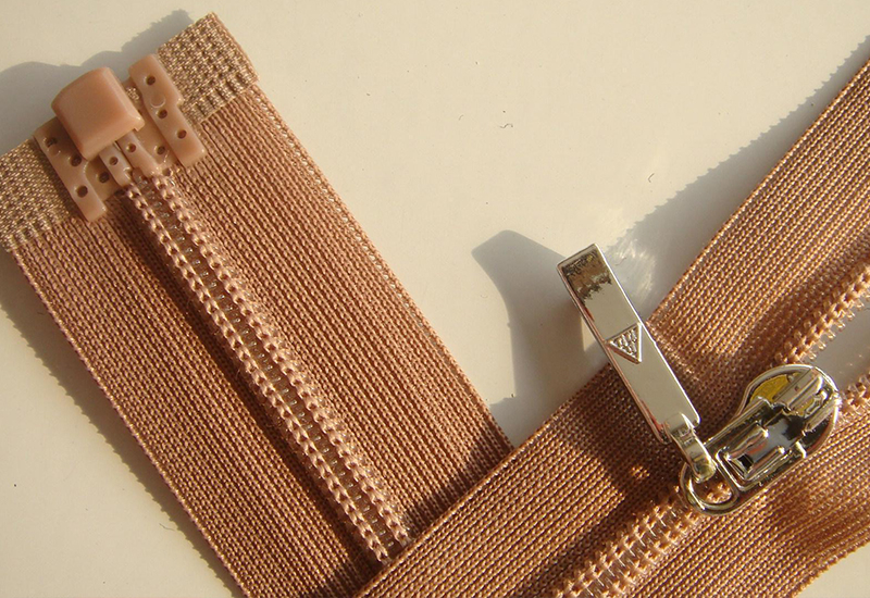 遇到拉链头卡布怎么办？